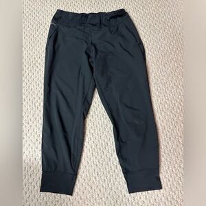 WOMEN’S ASCEND LOOSE ANKLE PANTS